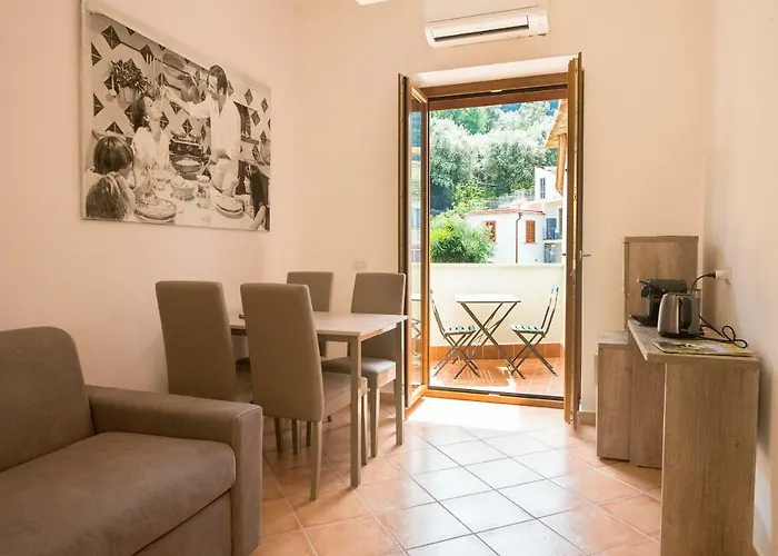 Guest house Casa D'amare 4*