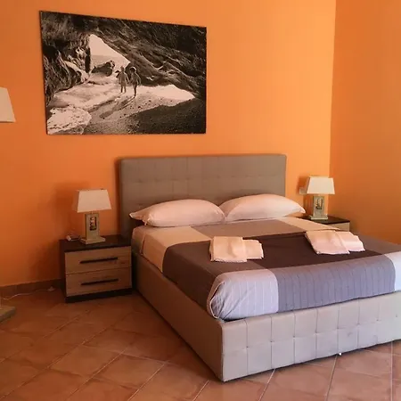 Affittacamere Casa D'amare 2*