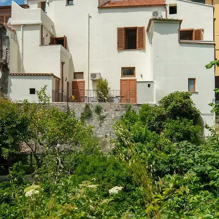 Casa D'amare 2*